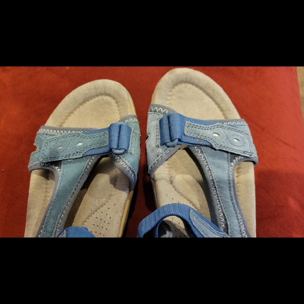 Sandals - Picture 4 of 6